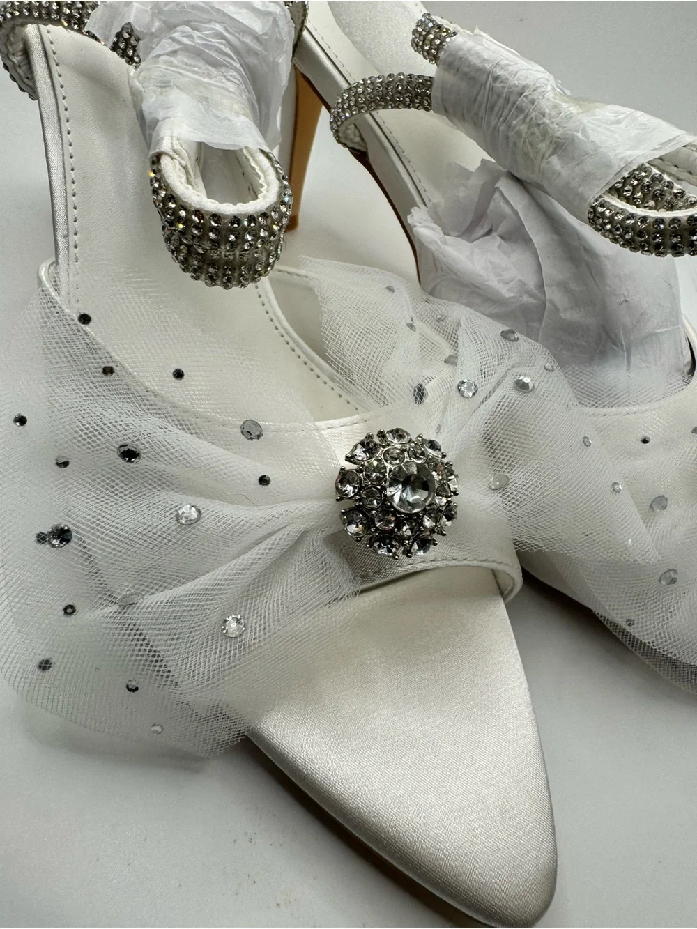 Embellished White Satin Pointed-Toe Heels with Crystal Accent